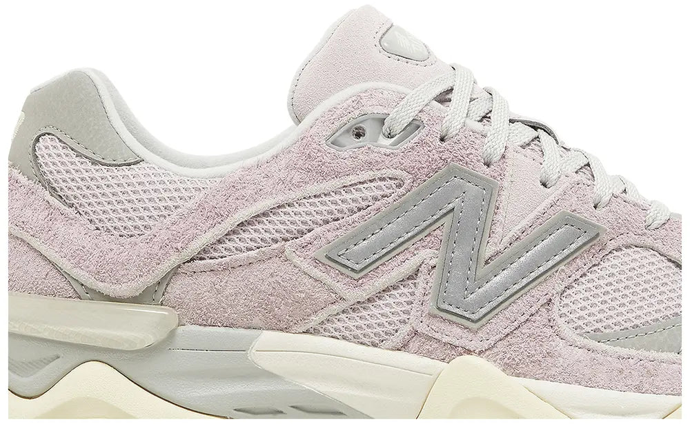 New Balance 9060 "December Sky"