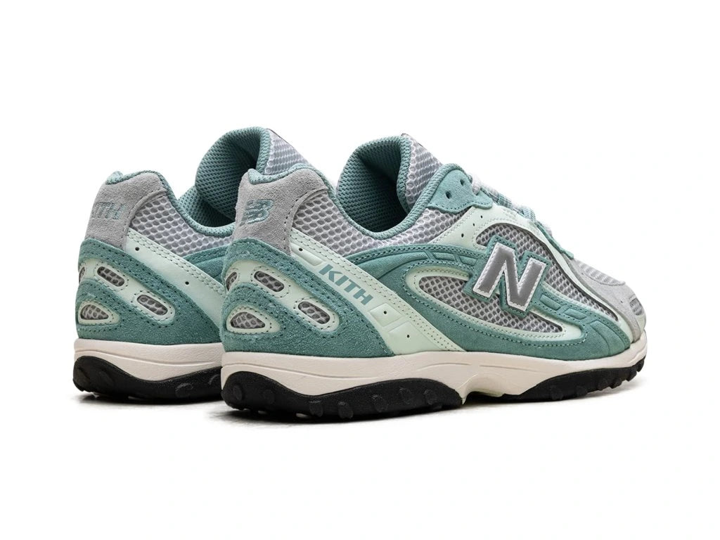 New Balance 204L "Kith Green"