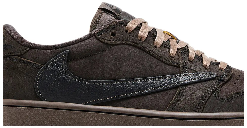 Jordan 1 Retro Low "Travis Scott Velvet Brown"