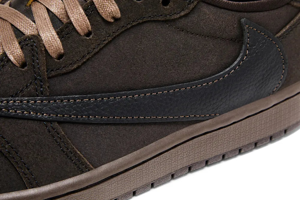 Jordan 1 Retro Low "Travis Scott Velvet Brown"