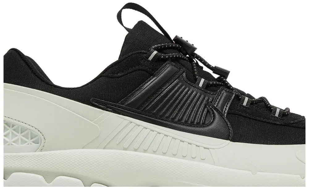 Nike Zoom Vomero 5 Roam "Black Light Silver"