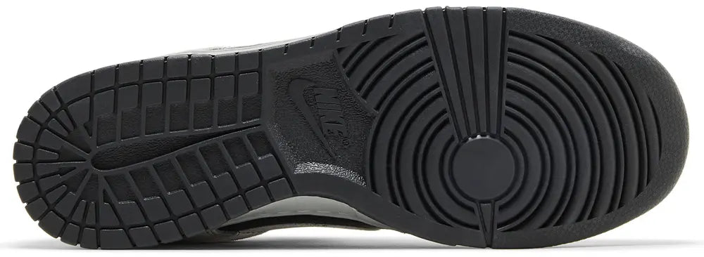 Nike Dunk Low "Smoke Grey Anthracite"