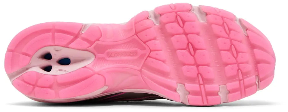 atmos pink x New Balance 740 'Pink Vacation'