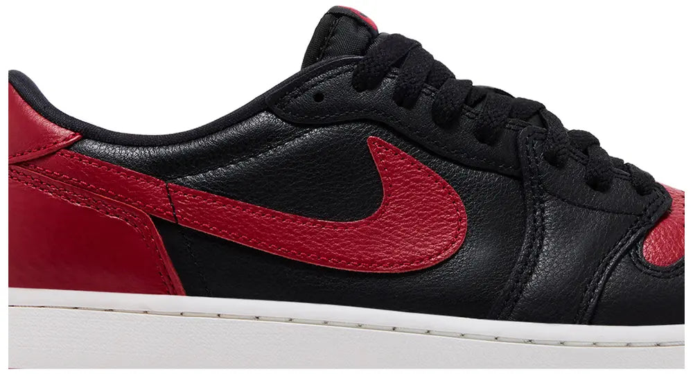 Air Jordan 1 Retro Low OG 'Banned' 2026