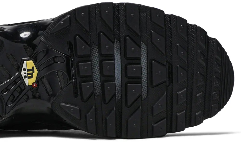 Nike Air Max Plus "Triple Black"