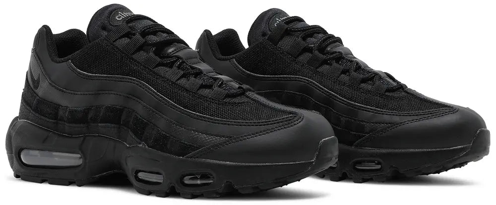 Nike Air Max 95 "Triple Black"