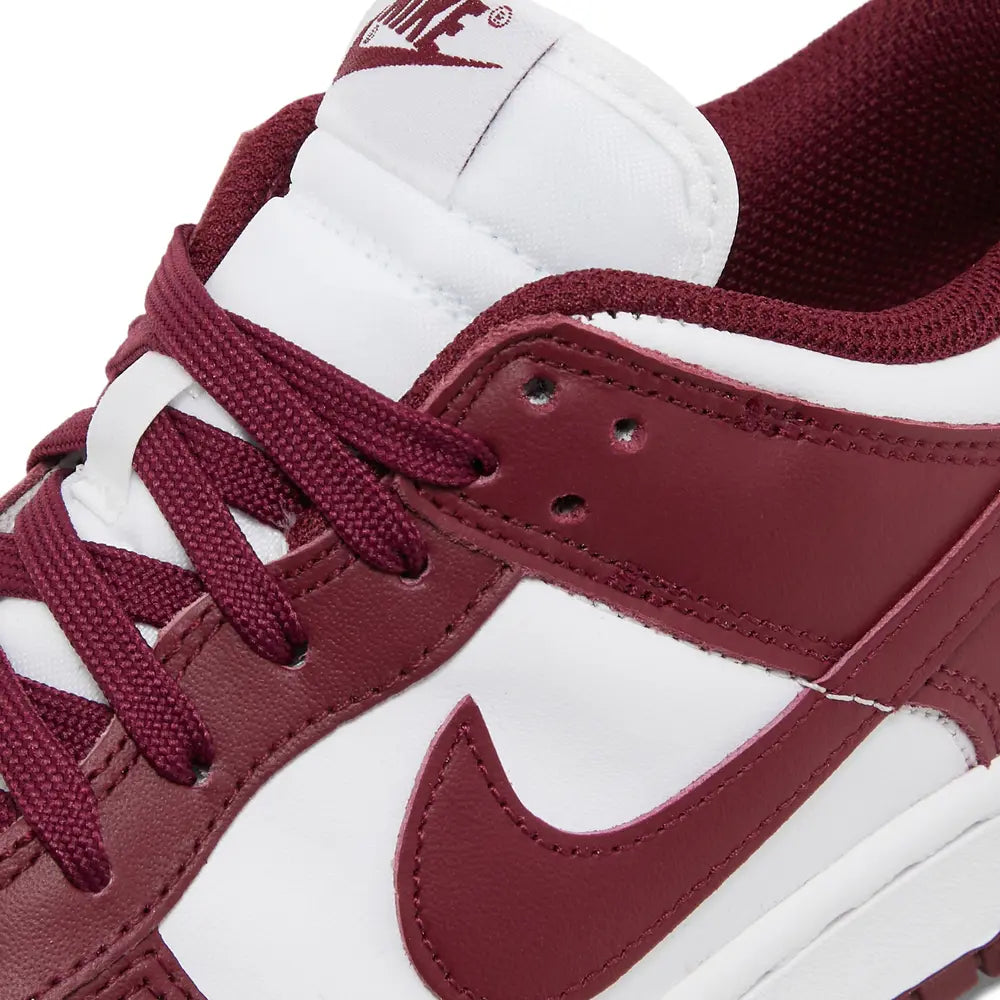 Nike Dunk Low "Bordeaux"