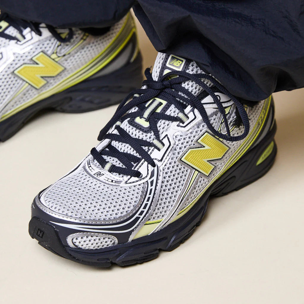 New Balance 740 "Sea Salt Phantom"