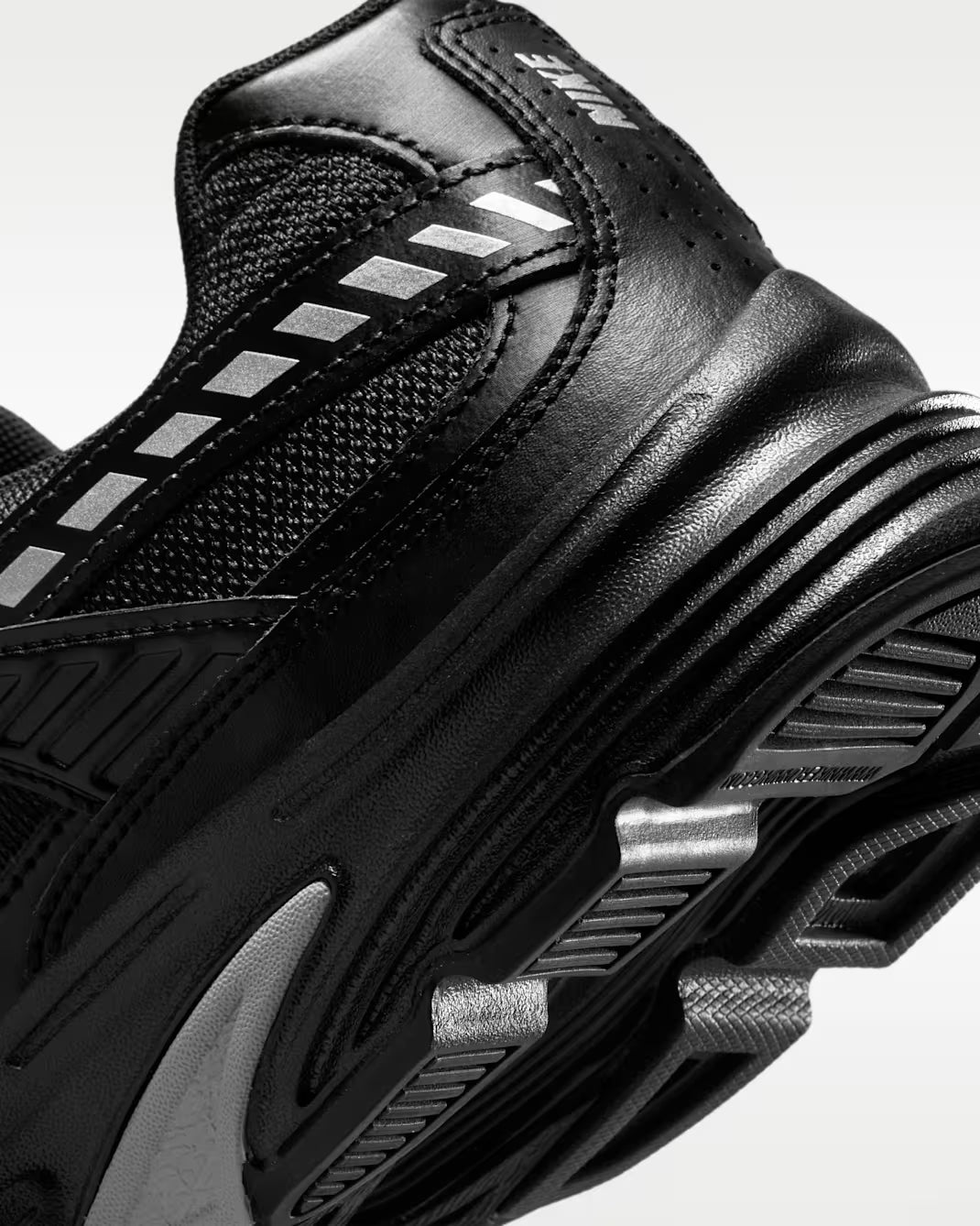 Nike Initiator 'Black Metallic Silver'