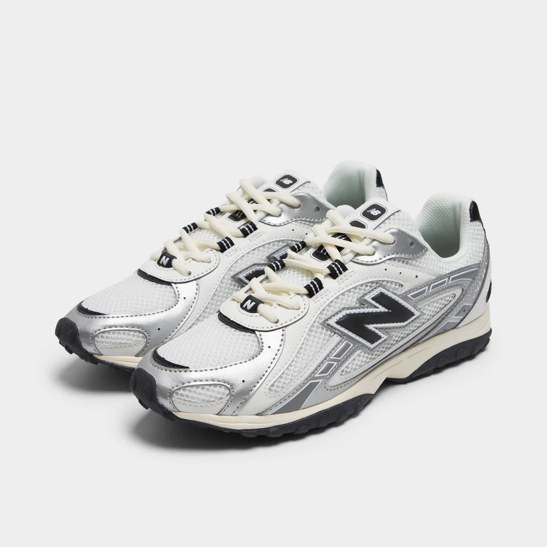 New Balance 204L "Silver Metallic Black"